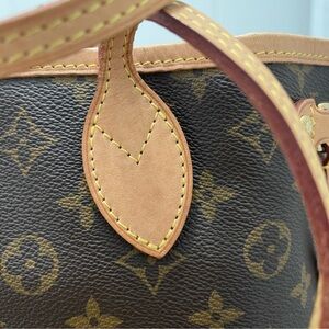Louis Vuitton pm hand bag!
